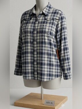Women's Black & White Plaid Button-Down Western Shirt